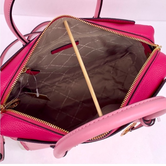 Michael Kors Mercer Medium Top Zip Belted
Satchel Crossbody Electric Pink - Picture 6 of 13